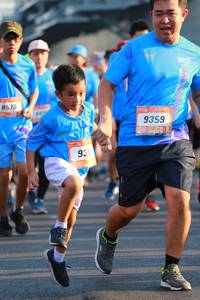 BIB: 8570, 9359, 
                            <button type="button" onclick="openModal(3392918)" class="btn btn-primary btn-sm float-right btn-popup" data-toggle="modal" data-target=".modal-high-quality">
                        <i class="fas fa-shopping-cart"></i> Add to Cart
                    </button>
                                            <button type="button" onclick="isThisMe(3392918, true)" class="btn btn-success btn-sm float-right btn-popup btn-isme hidden" data-toggle="tooltip" data-placement="bottom" title="นี่คือรูปของคุณใช่ไหม คลิกที่นี่เพื่อเอาเข้าอัลบั้ม">
                        <i class="fas fa-plus"></i> Add to album
                    </button>
                    <button type="button" onclick="isThisMe(3392918, false)" class="btn btn-warning btn-sm float-right btn-popup btn-isnotme hidden">
                        <i class="fas fa-ban"></i> Remove from album
                    </button>